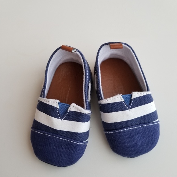 Shoes for baby boy - Picture 3 of 5